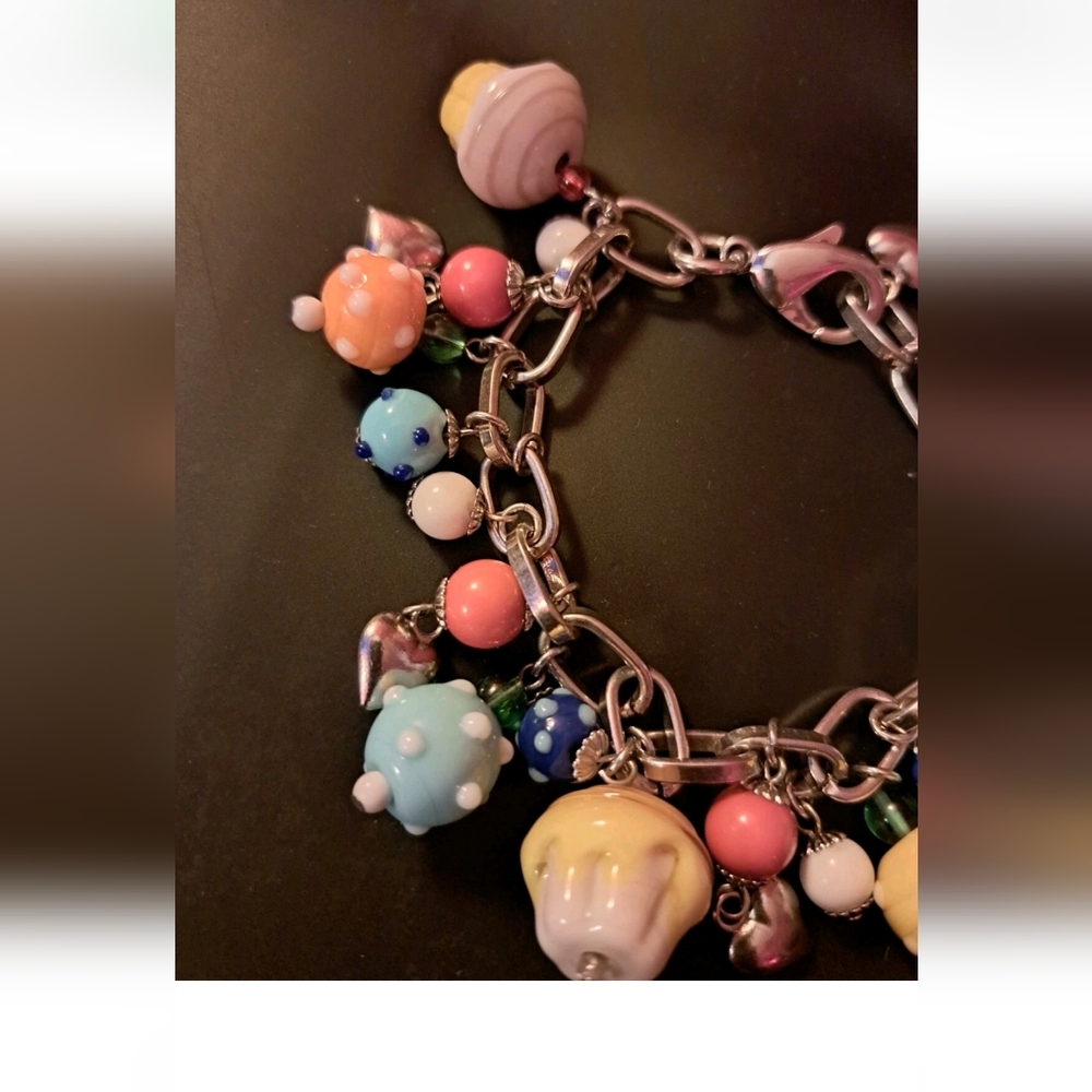 Blown Glass Charm Bracelet 8 1/2" - Picture 3 of 5